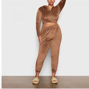 SOLD!! SKIMS Velour Hoodie & Joggers